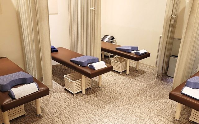 iCure鍼灸接骨院 溜池山王メトロピア店 施術スペース